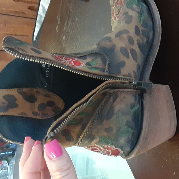 Leather cowgirl boots - Picture 6 of 6